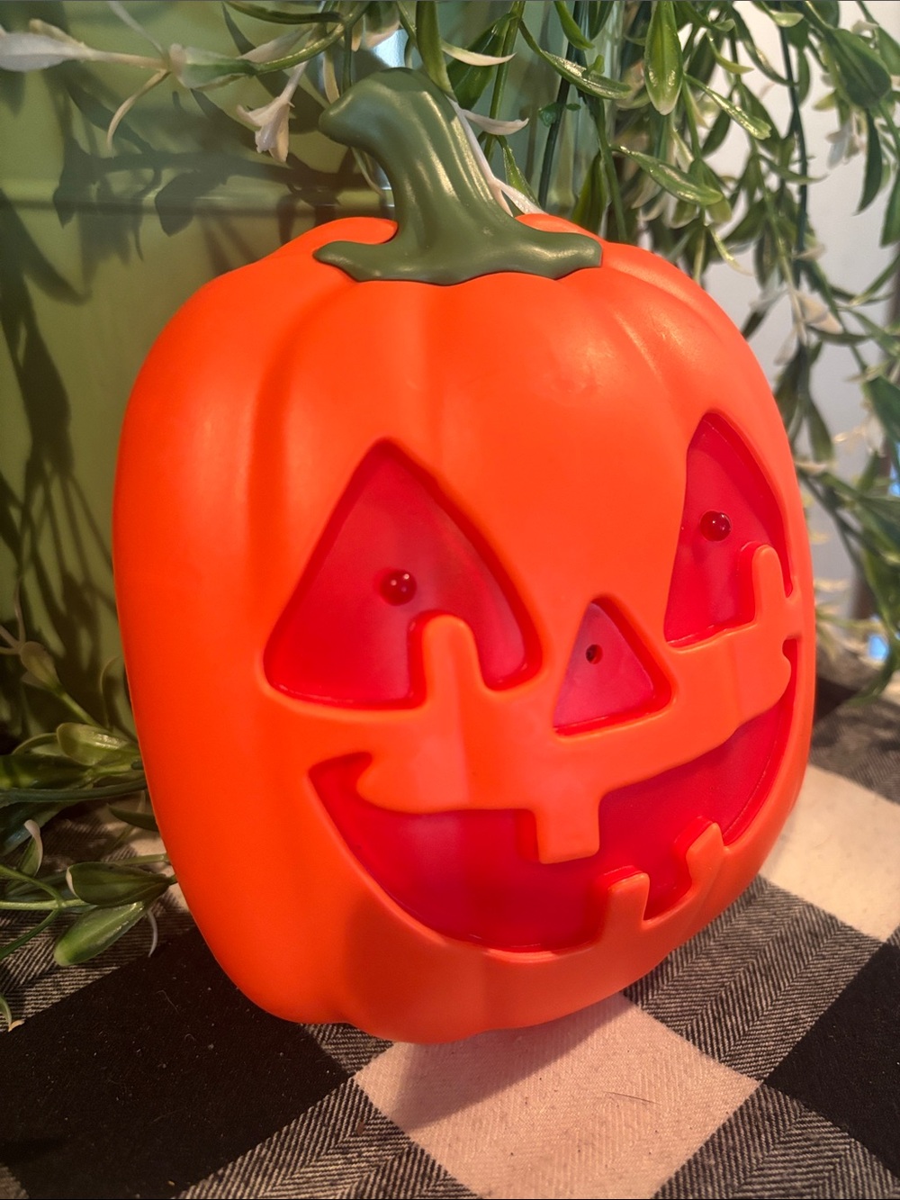 Orange Jack-O'-Lantern Pumpkin Light and Sound Hanging Decor - Picture 2 of 3